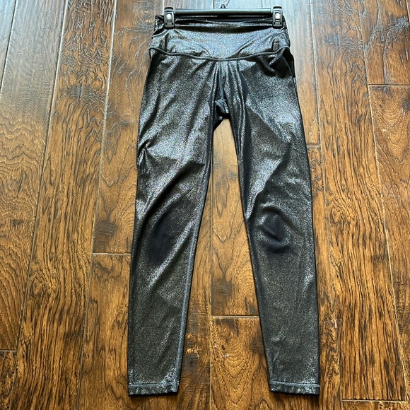 Victoria’s Secret sport knockout leggings, size small - Picture 1 of 6